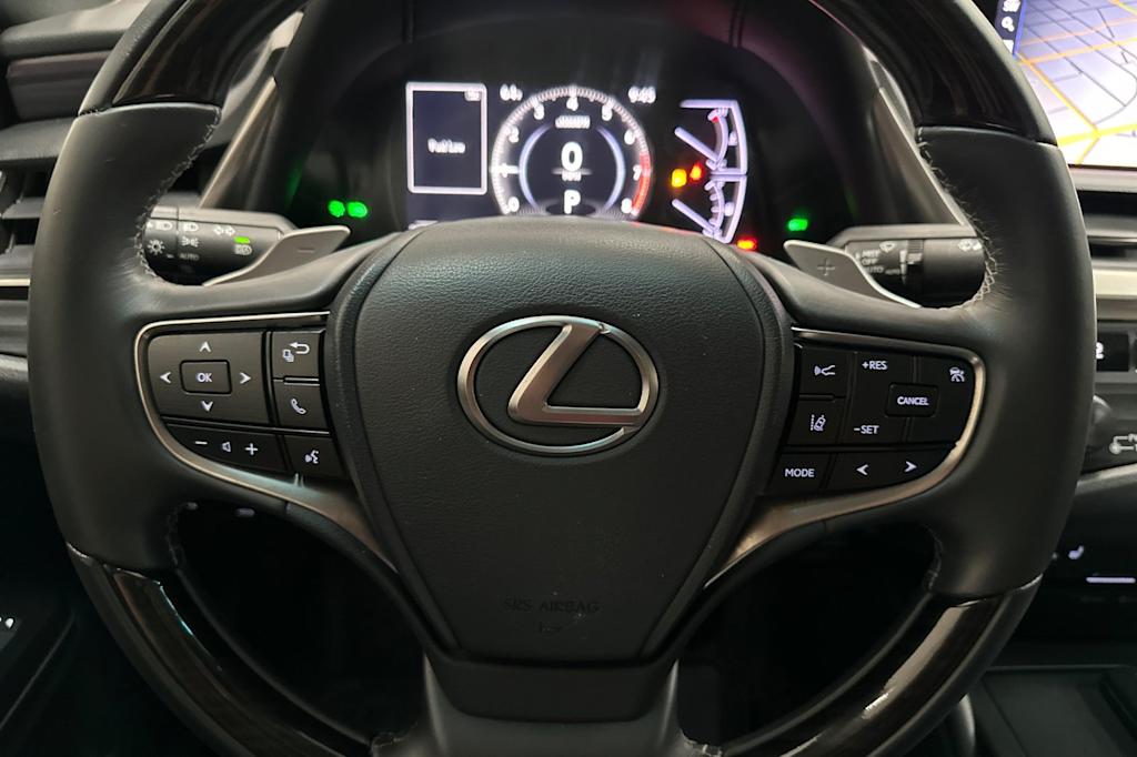 Thumbnail: 2020 Lexus ES - 27