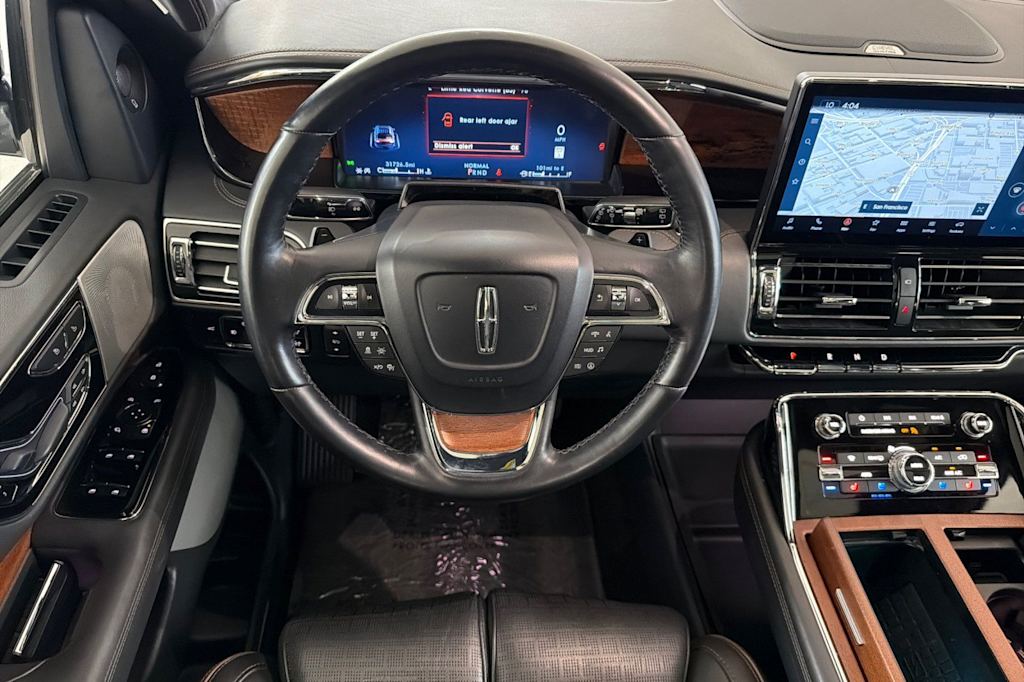 Thumbnail: 2023 Lincoln Navigator L - 11