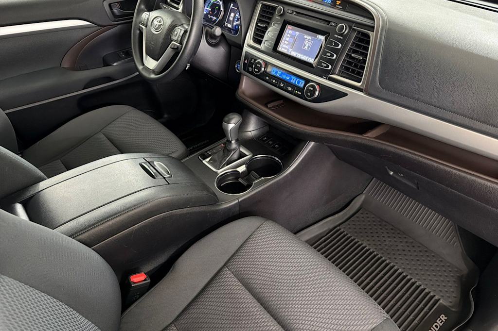 Thumbnail: 2019 Toyota Highlander - 12