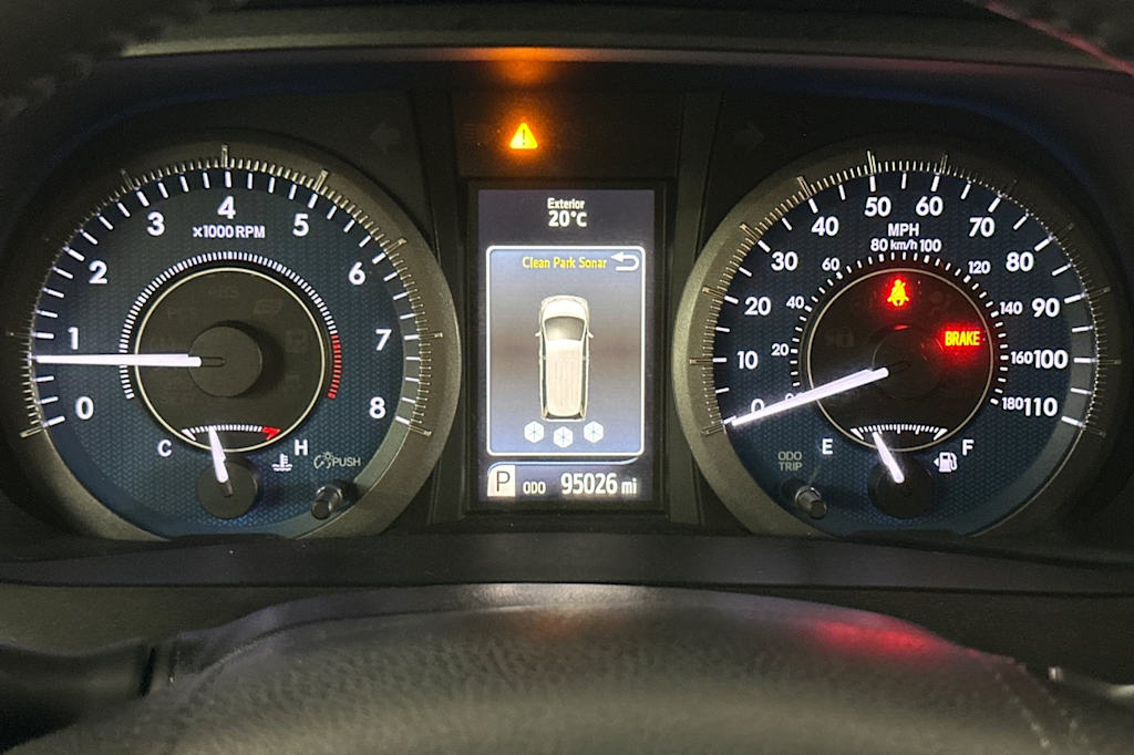 Thumbnail: 2017 Toyota Sienna - 14