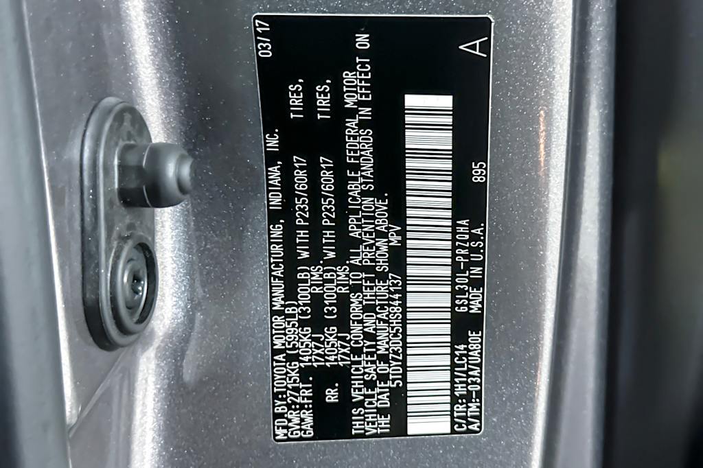 Thumbnail: 2017 Toyota Sienna - 29