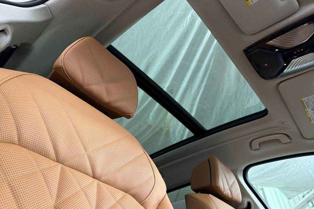 Thumbnail: 2026 BMW X7 - 22