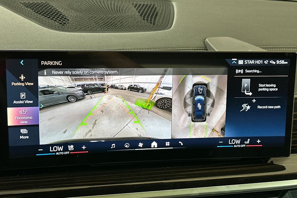 Thumbnail: 2025 BMW X7 - 24