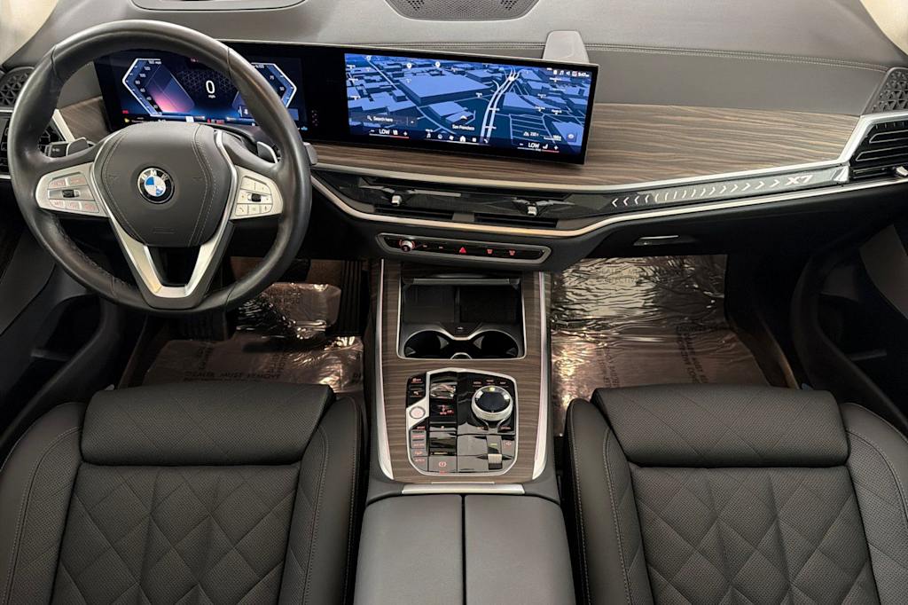 Thumbnail: 2026 BMW X7 - 2