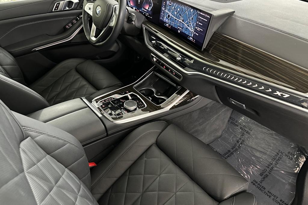 Thumbnail: 2023 BMW X7 - 12