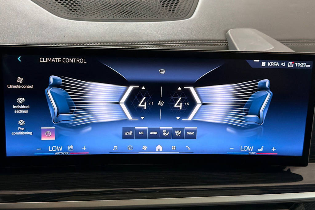 Thumbnail: 2024 BMW X7 - 25