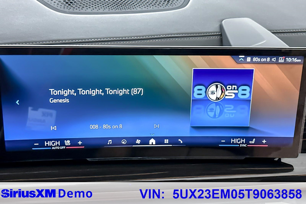 Thumbnail: 2026 BMW X7 - 30