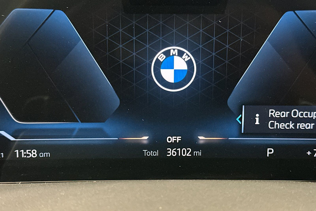 Thumbnail: 2023 BMW X7 - 28