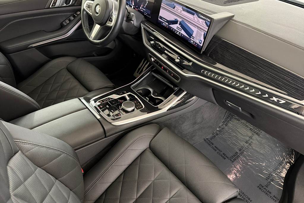 Thumbnail: 2024 BMW X7 - 12