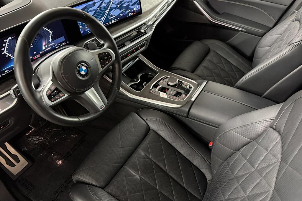 Thumbnail: 2024 BMW X7 - 8