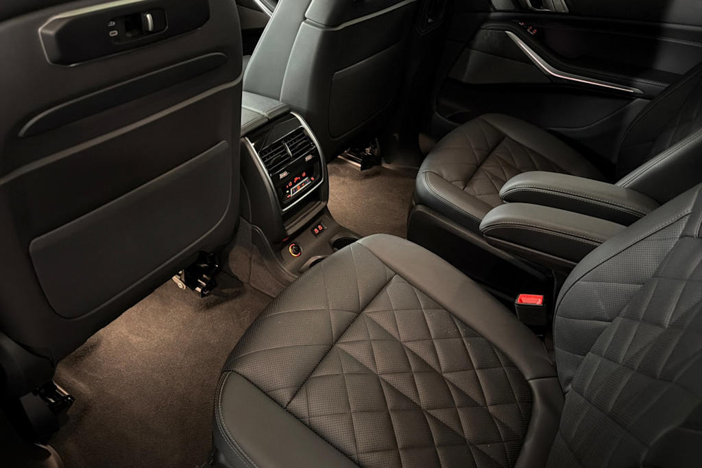 Thumbnail: 2024 BMW X7 - 9
