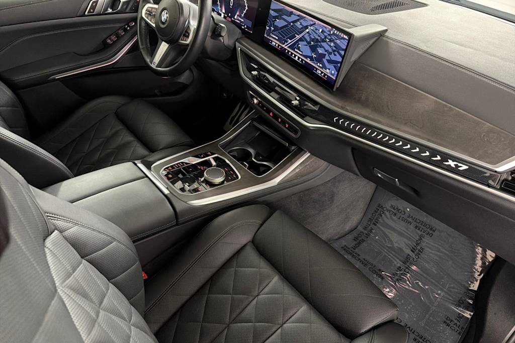 Thumbnail: 2024 BMW X7 - 11