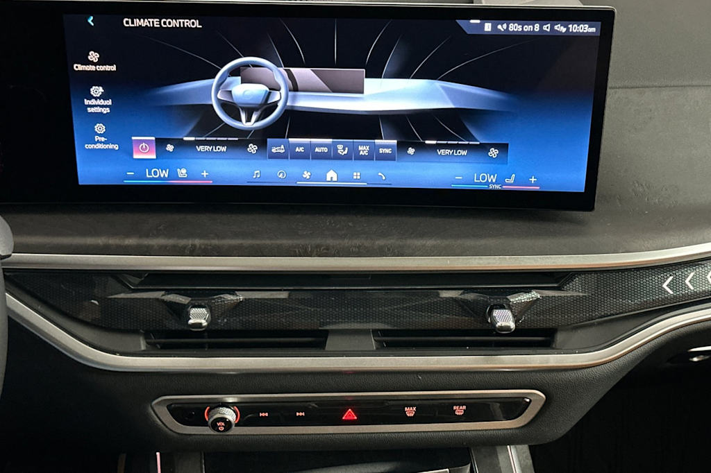 Thumbnail: 2025 BMW X7 - 26