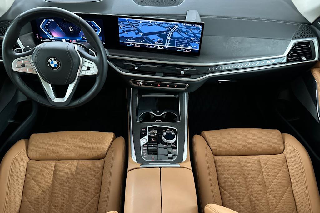 Thumbnail: 2025 BMW X7 - 2