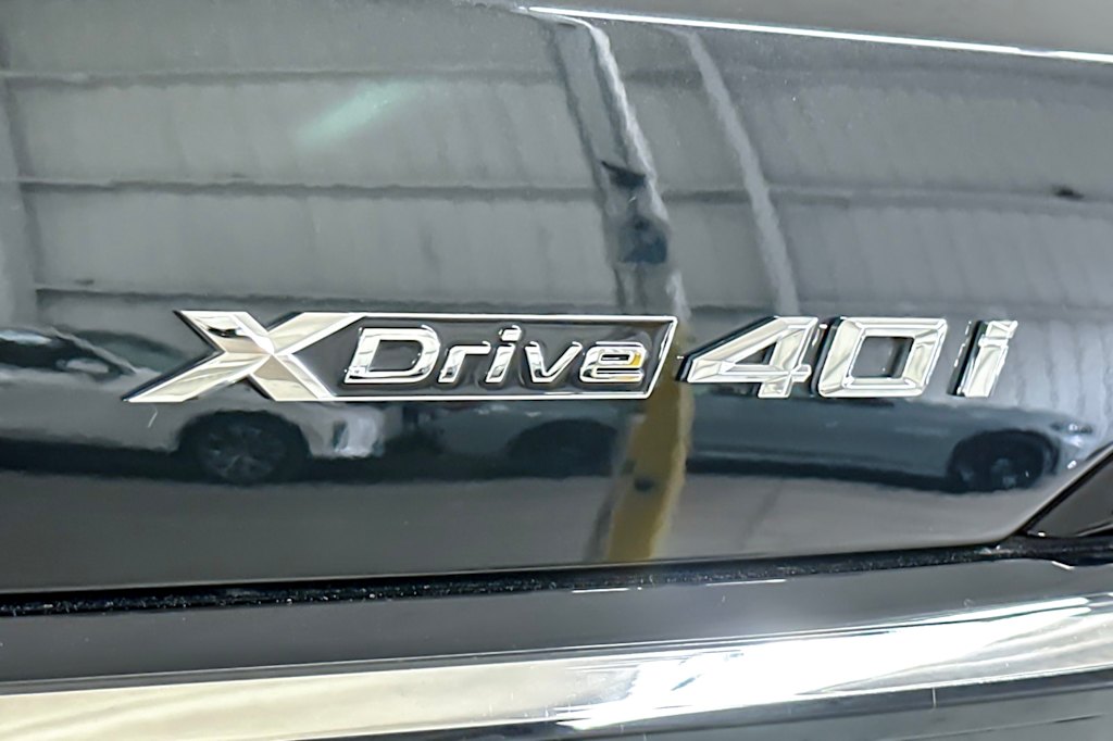 Thumbnail: 2025 BMW X7 - 29