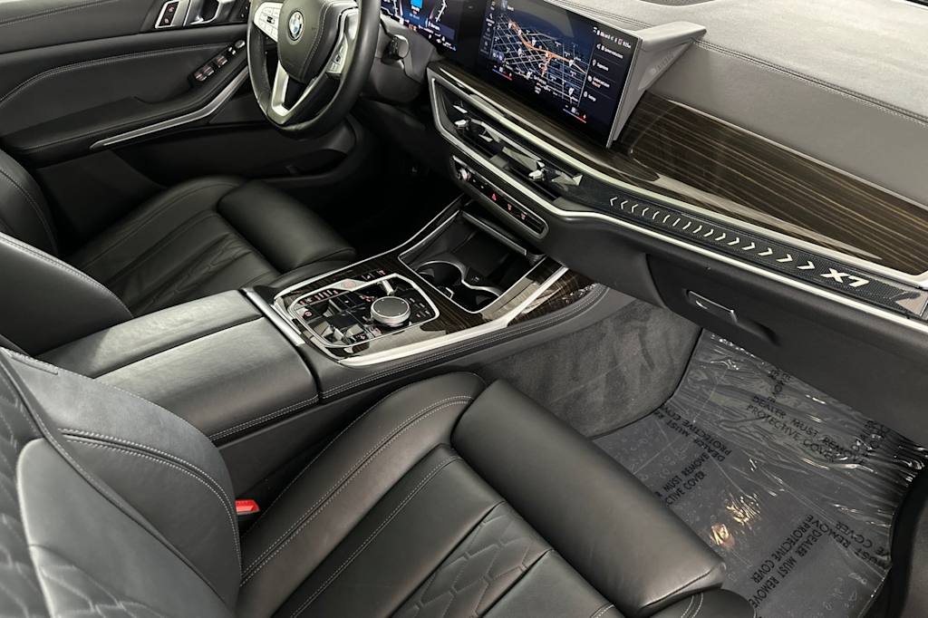 Thumbnail: 2023 BMW X7 - 11