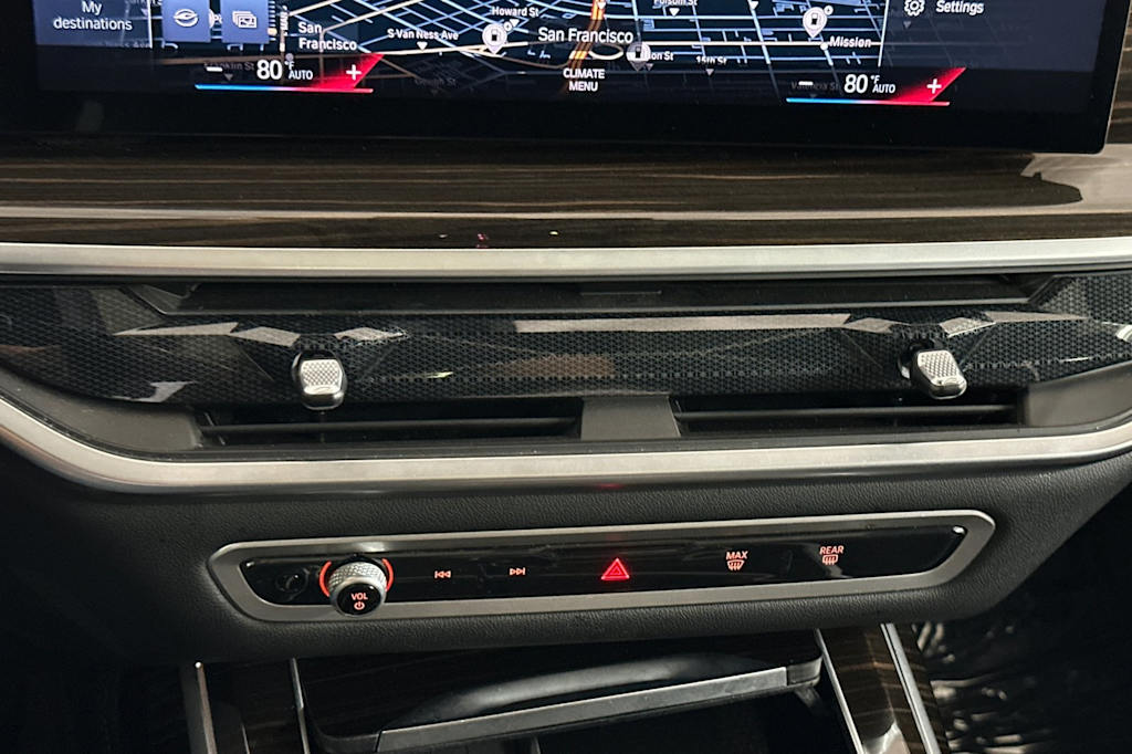 Thumbnail: 2023 BMW X7 - 24