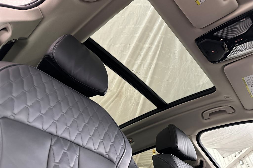 Thumbnail: 2023 BMW X7 - 22