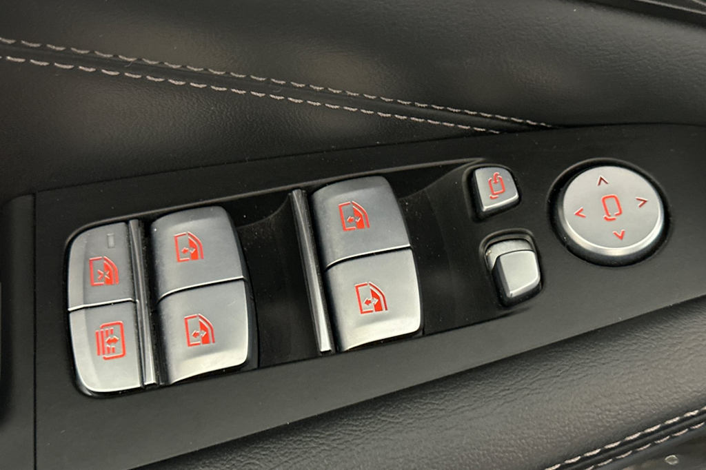 Thumbnail: 2023 BMW X7 - 21