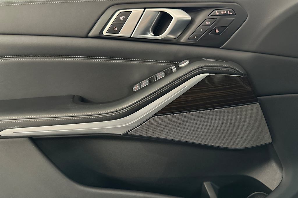 Thumbnail: 2023 BMW X7 - 20