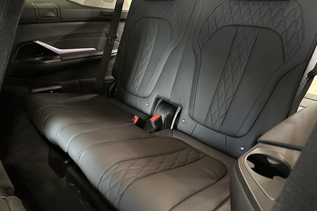 2025 BMW X7 xDrive40i 29