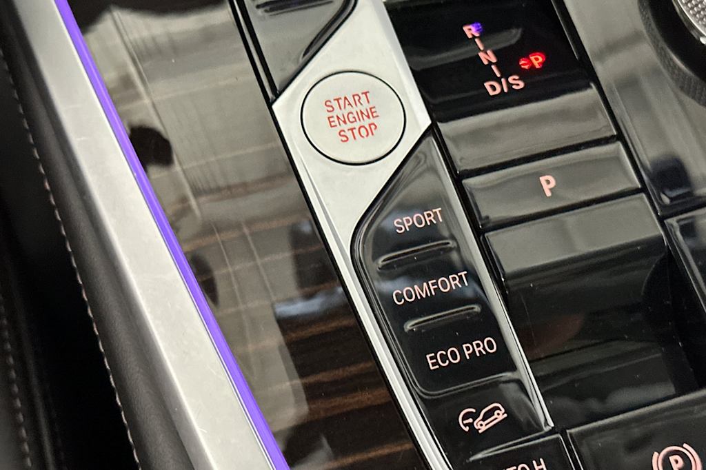 2025 BMW X7 xDrive40i 25