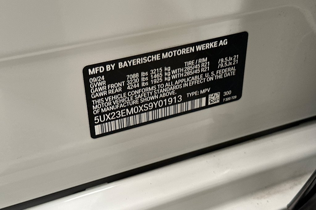 2025 BMW X7 xDrive40i 16