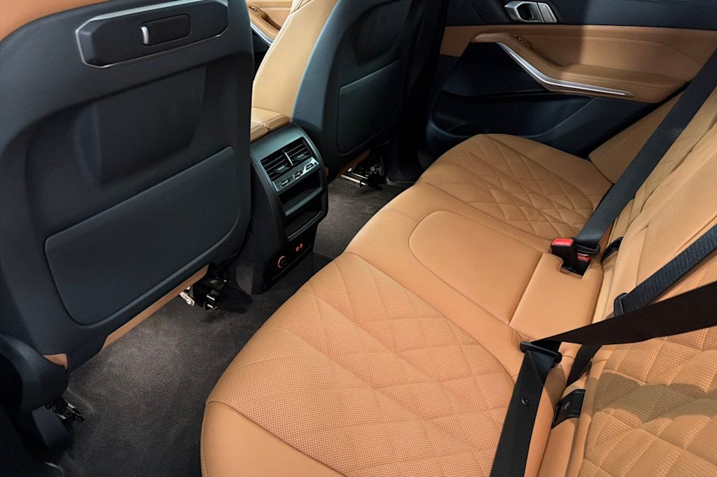 Thumbnail: 2024 BMW X5 - 11