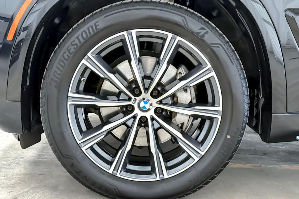 Thumbnail: 2024 BMW X5 - 8