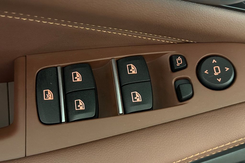 Thumbnail: 2026 BMW X5 - 23