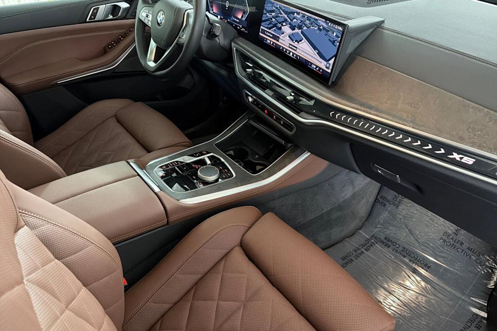 Thumbnail: 2026 BMW X5 - 12