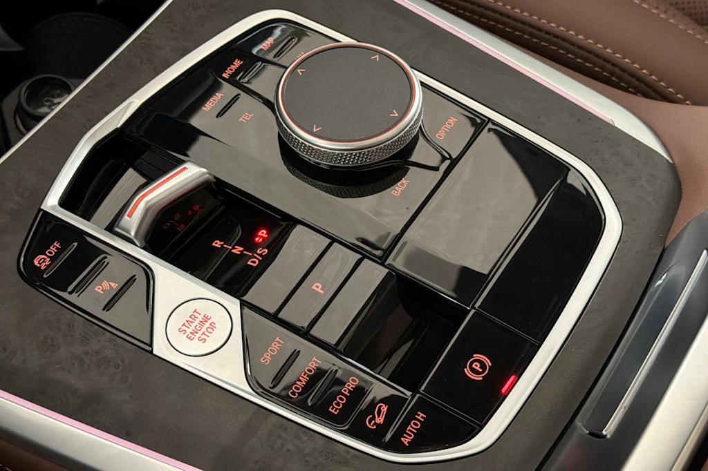 Thumbnail: 2026 BMW X5 - 14