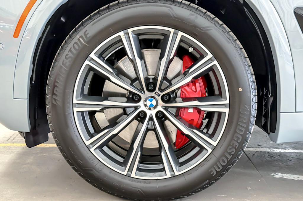 Thumbnail: 2026 BMW X5 - 8