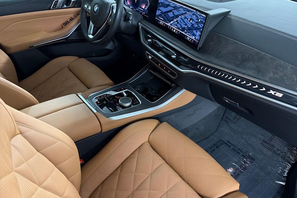 Thumbnail: 2026 BMW X5 - 12