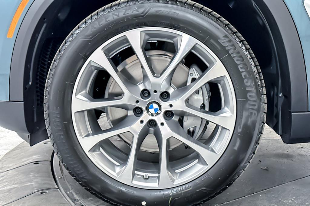 Thumbnail: 2026 BMW X5 - 8