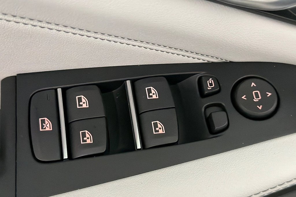 Thumbnail: 2026 BMW X5 - 21