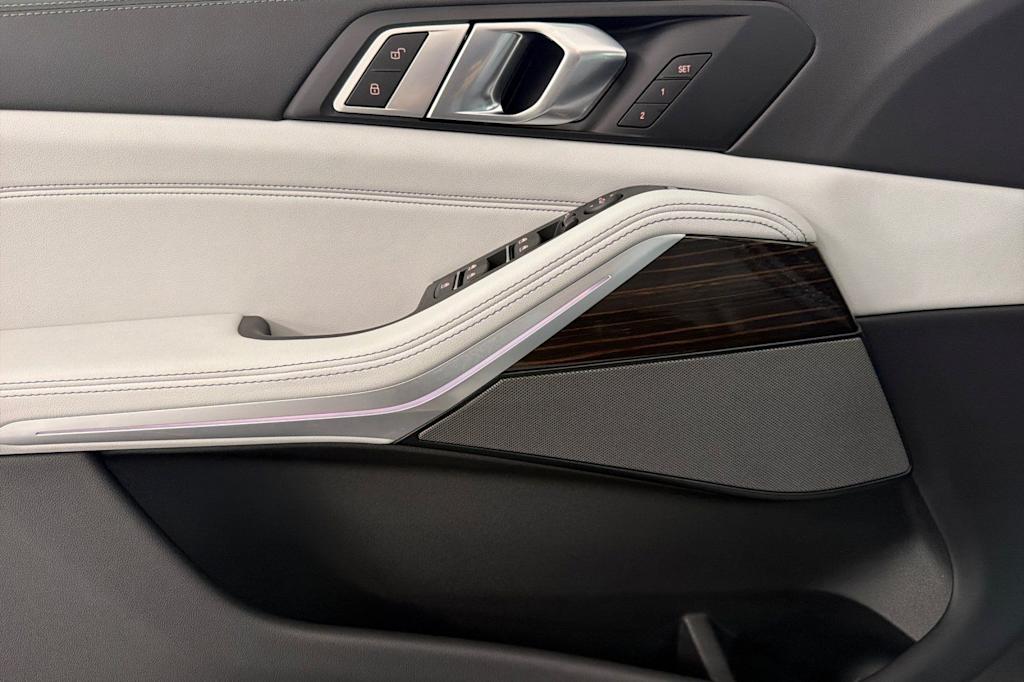 Thumbnail: 2026 BMW X5 - 20