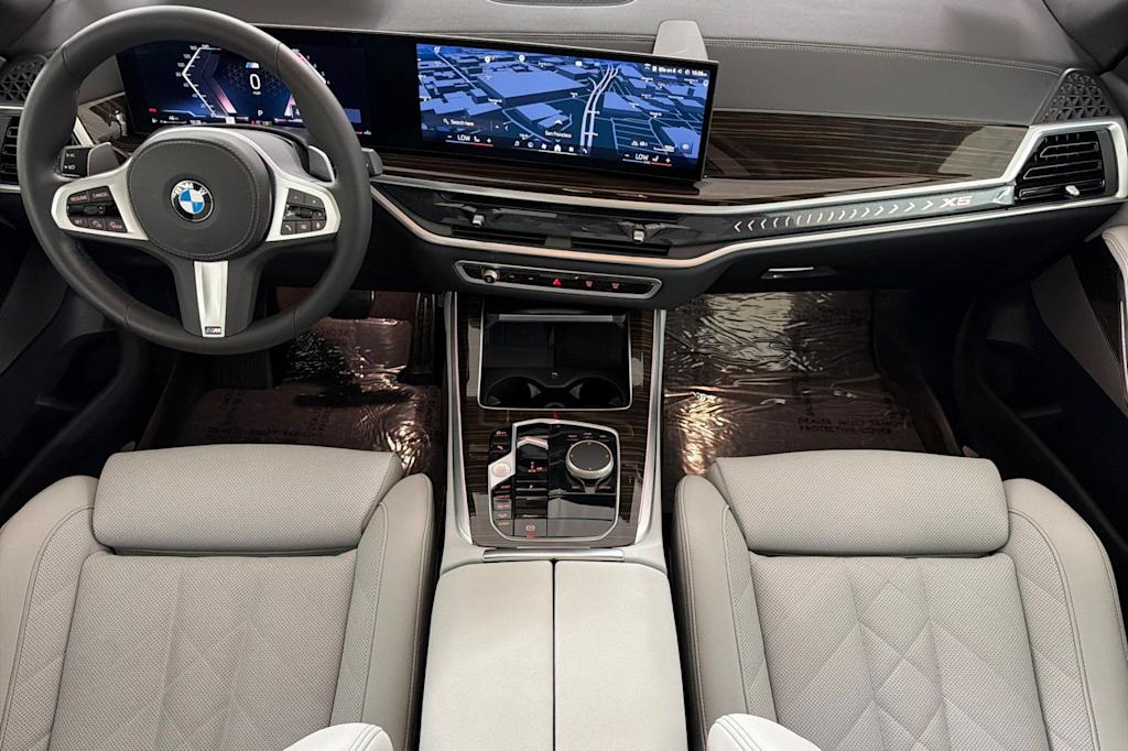 Thumbnail: 2026 BMW X5 - 2