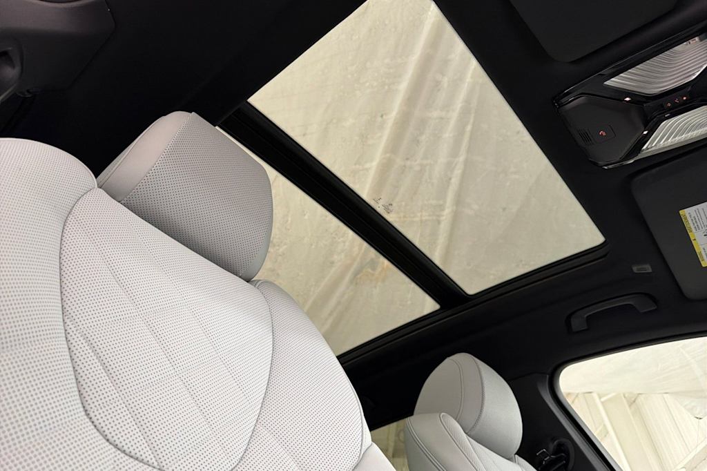 Thumbnail: 2026 BMW X5 - 22