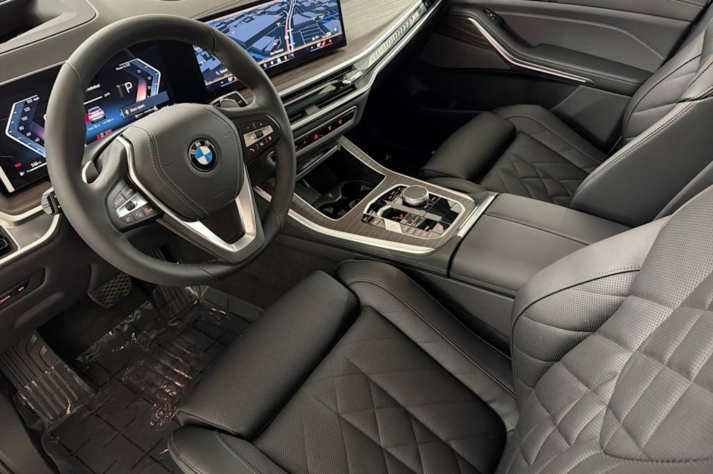 Thumbnail: 2026 BMW X5 - 10