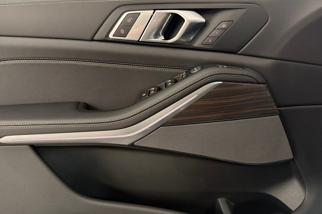 Thumbnail: 2026 BMW X5 - 20