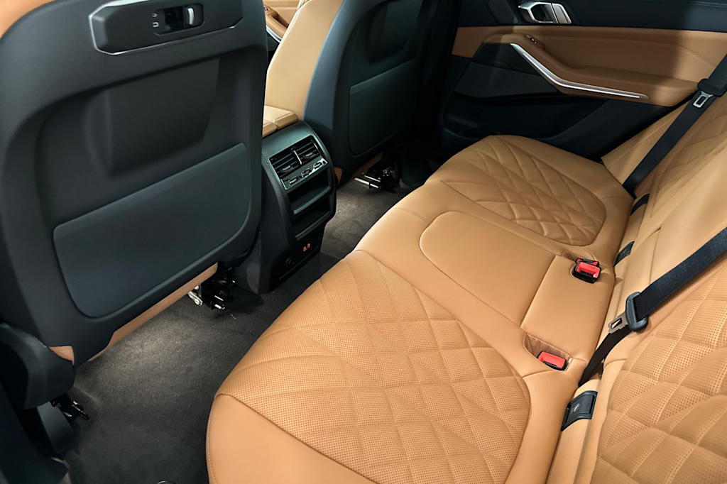 Thumbnail: 2026 BMW X5 - 10