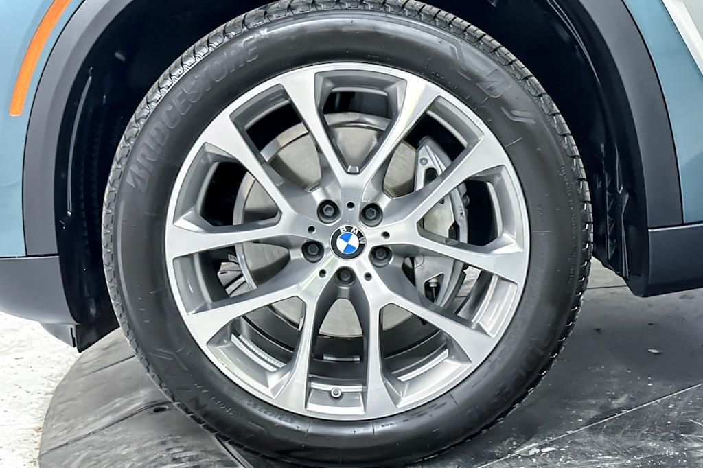 Thumbnail: 2024 BMW X5 - 8