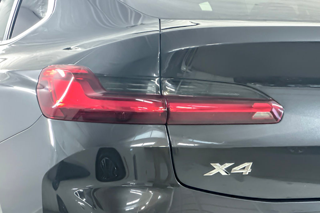 2022 BMW X4 xDrive30i 28