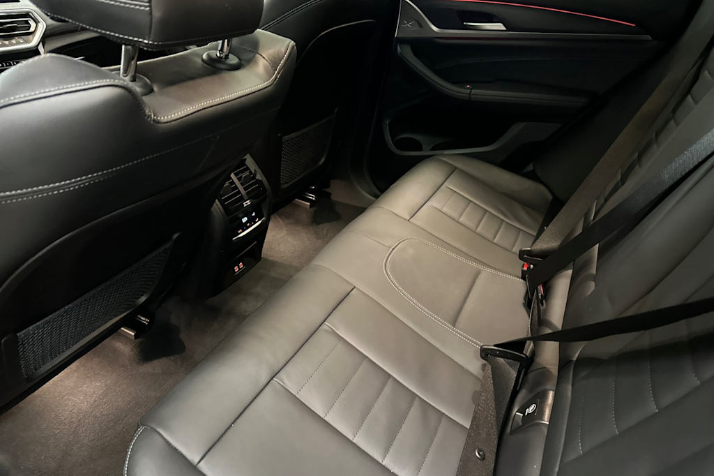 Thumbnail: 2023 BMW X4 - 11