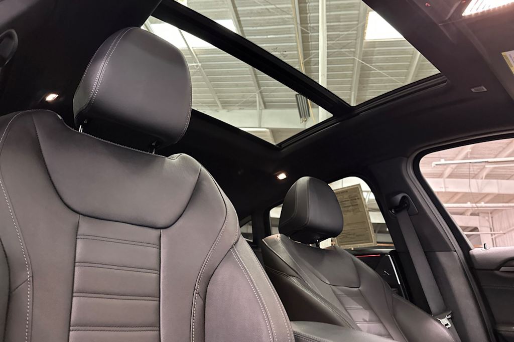 Thumbnail: 2023 BMW X4 - 24