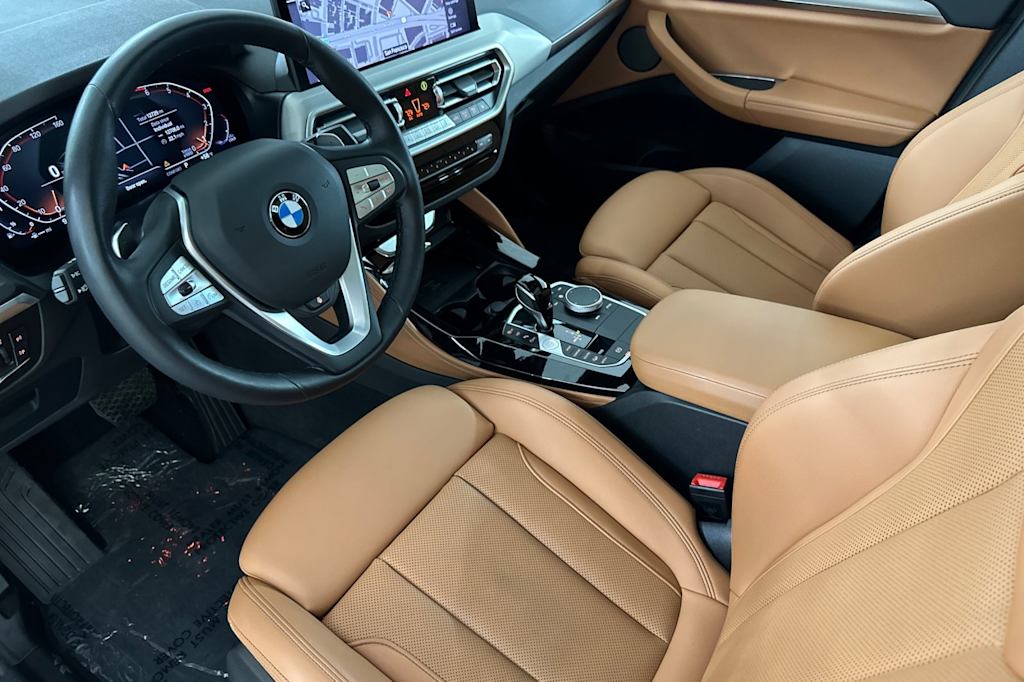 2023 BMW X4 xDrive30i 8