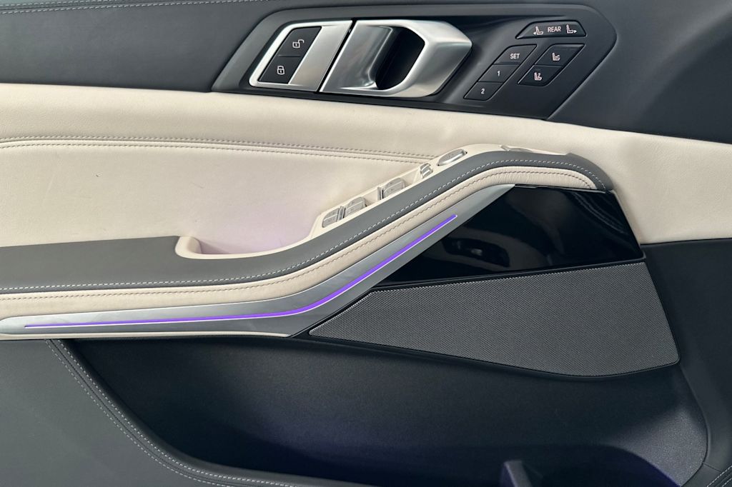 Thumbnail: 2023 BMW X7 - 19