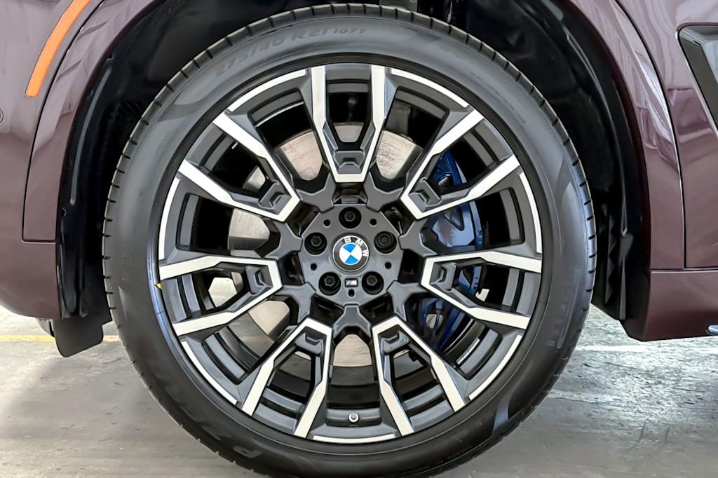 Thumbnail: 2024 BMW X5 - 8