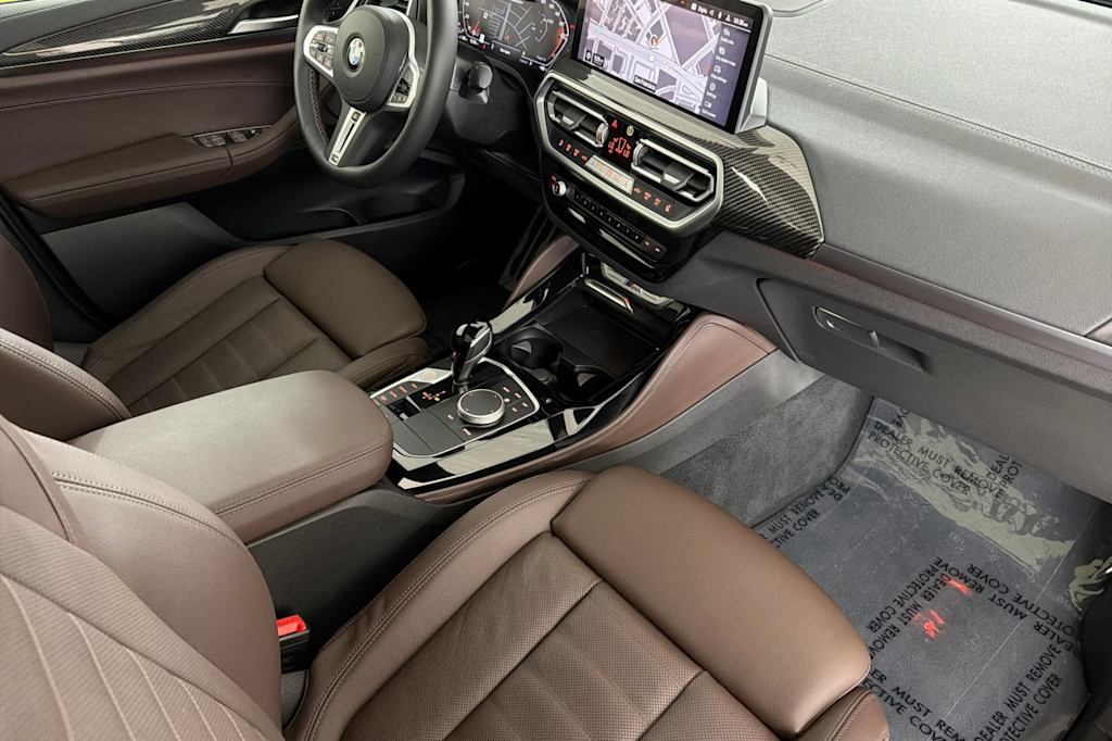 Thumbnail: 2025 BMW X4 - 12